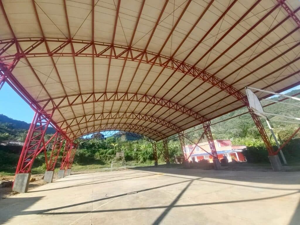 CONSTRUCCIÓN CUBIERTA POLIDEPORTIVO INSTITUCIÓN EDUCATIVA LA VICTORIA SEDE LA UNIÓN